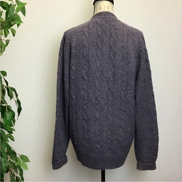 v i n t a g e ::
 classic sweater - Picture 6 of 7